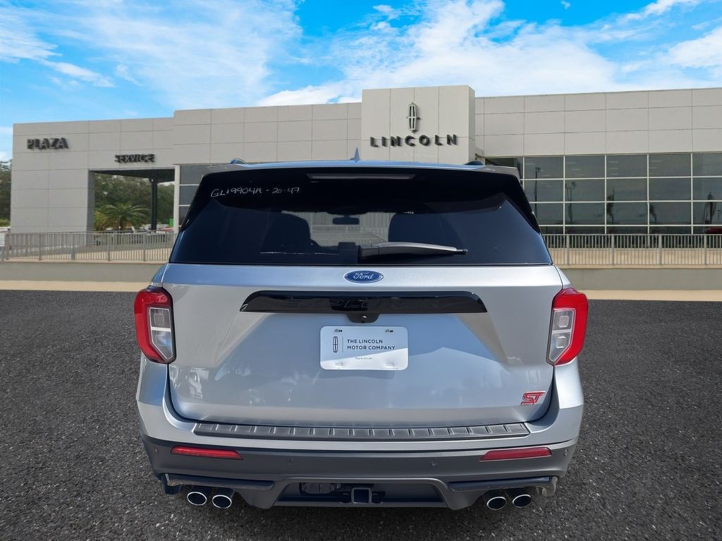 2020 Ford Explorer ST photo 3