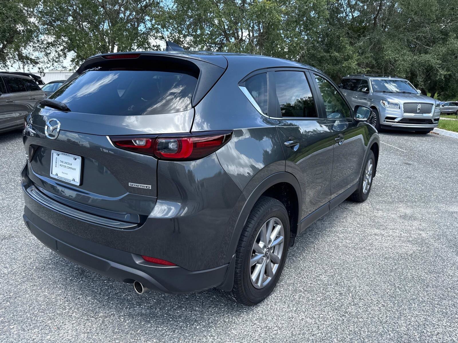 2022 Mazda CX-5 2.5 S Preferred photo 3