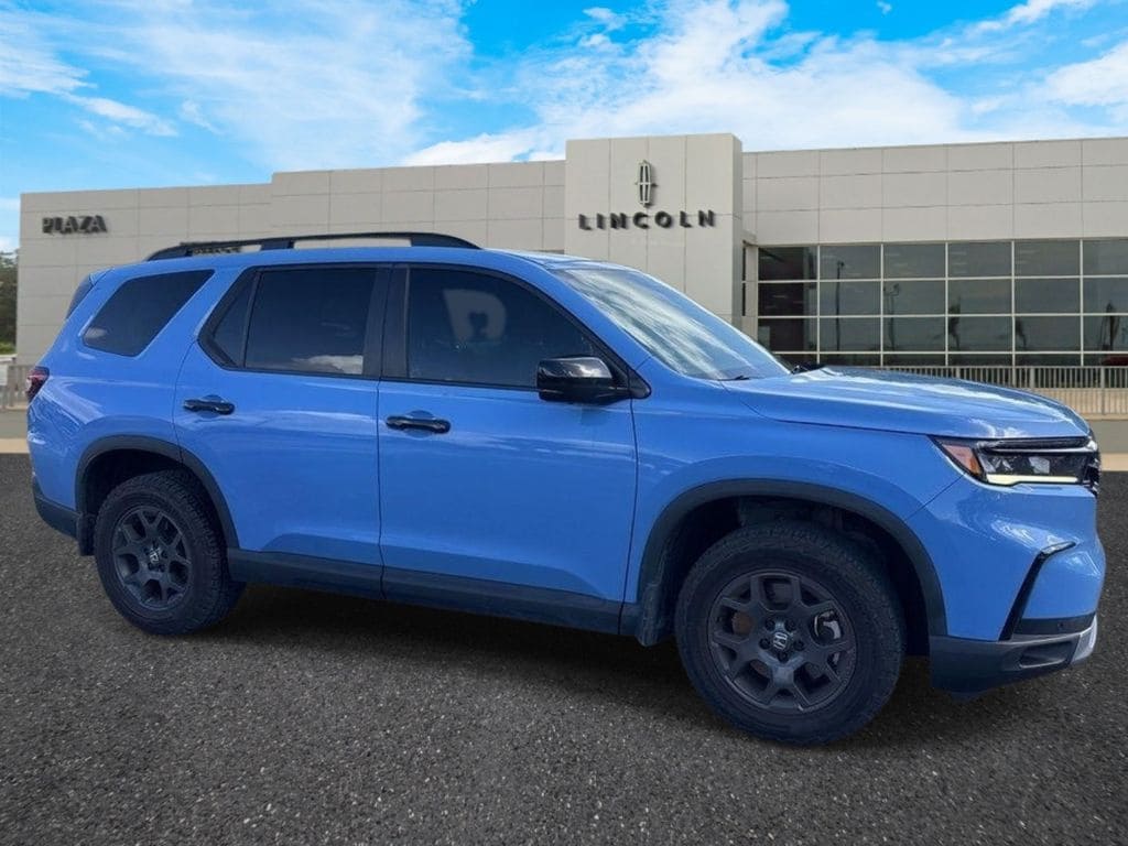 2023 Honda Pilot TrailSport AWD's photo