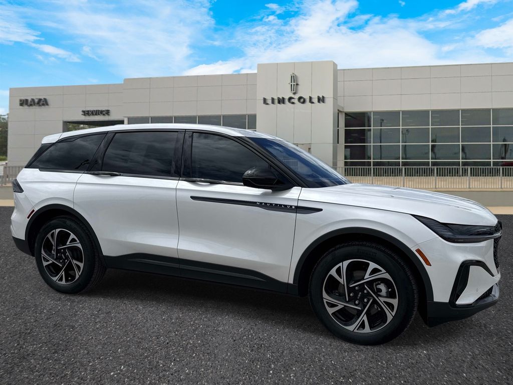 2026 Lincoln Nautilus