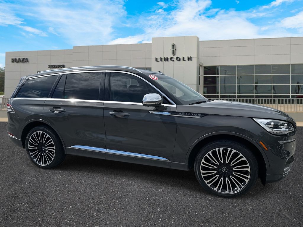 2022 Lincoln Aviator Black Label