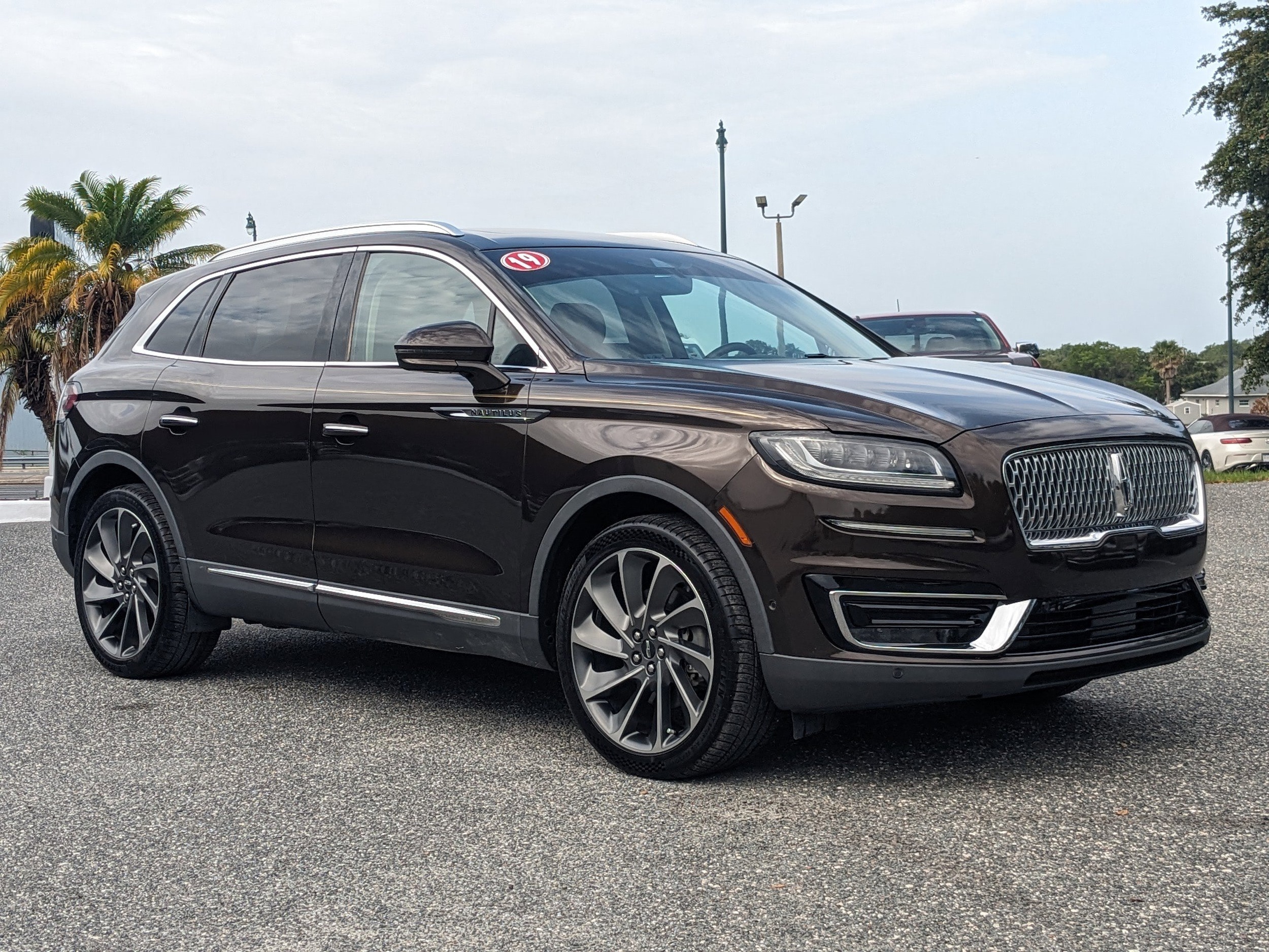 Used 2019 Lincoln Nautilus Reserve with VIN 2LMPJ6L99KBL10898 for sale in Leesburg, FL