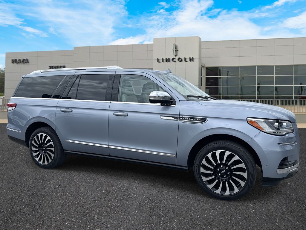 2023 Lincoln Navigator L SUV 