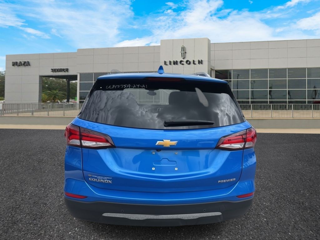 2024 Chevrolet Equinox Premier photo 3