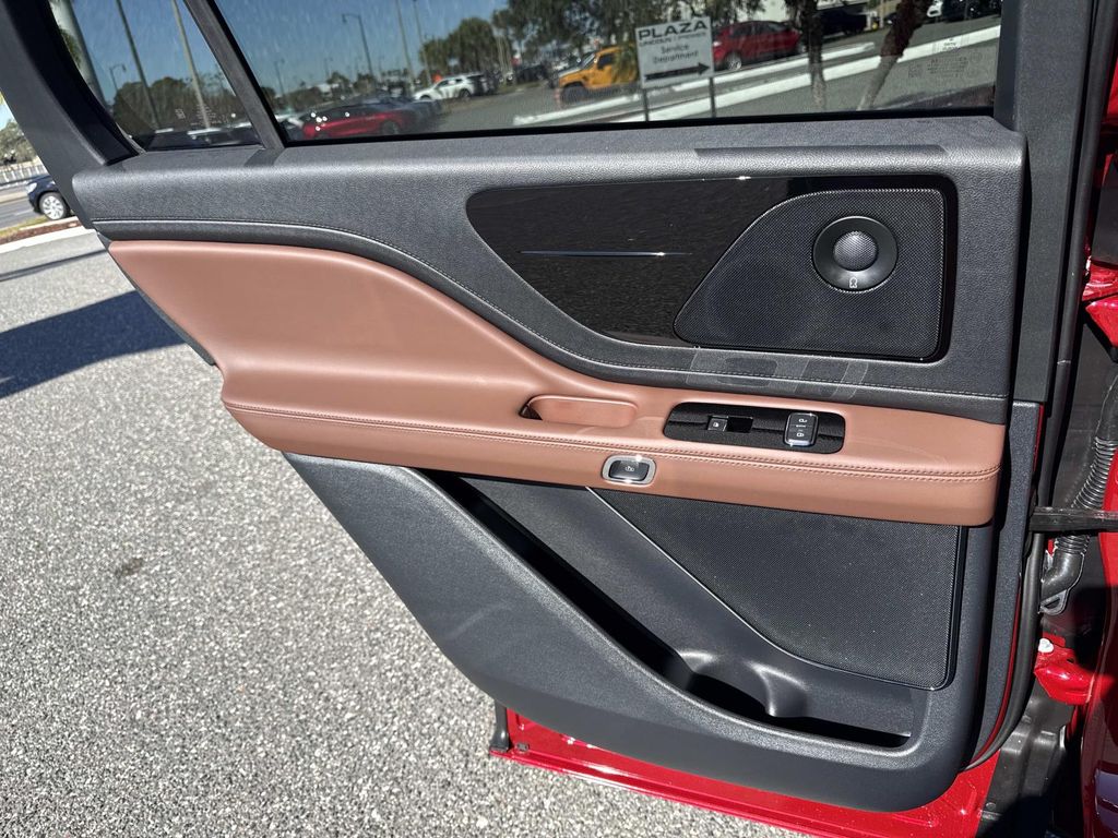 2026 Lincoln Aviator Reserve - Photo 13