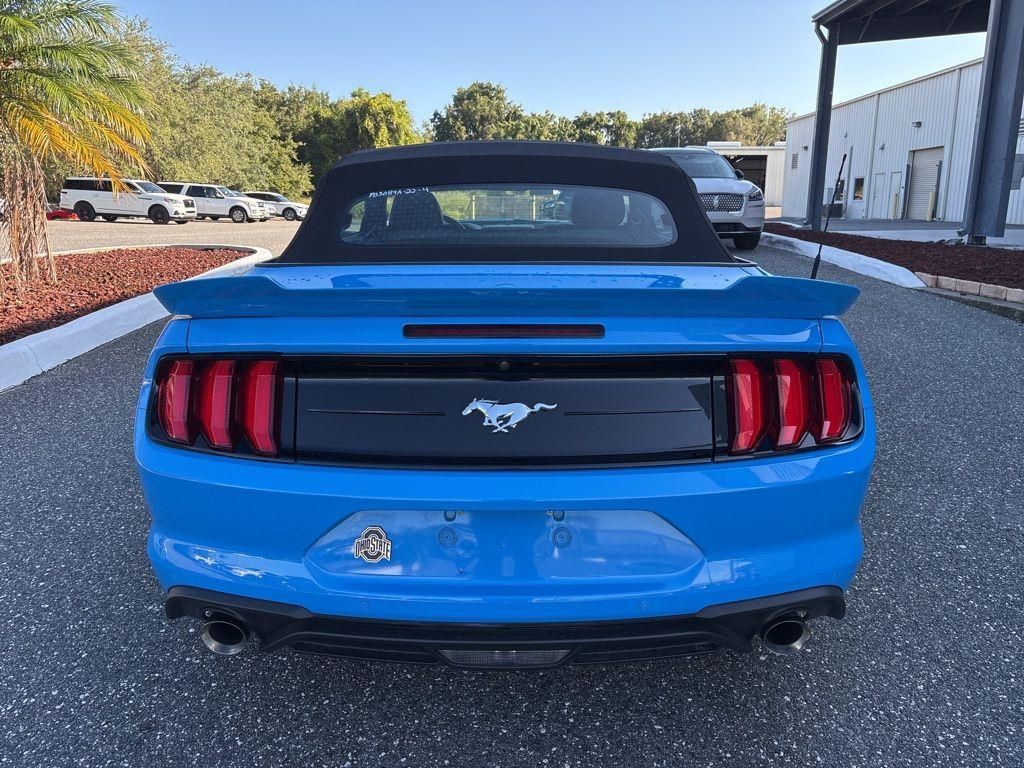 2022 Ford Mustang EcoBoost Premium photo 4