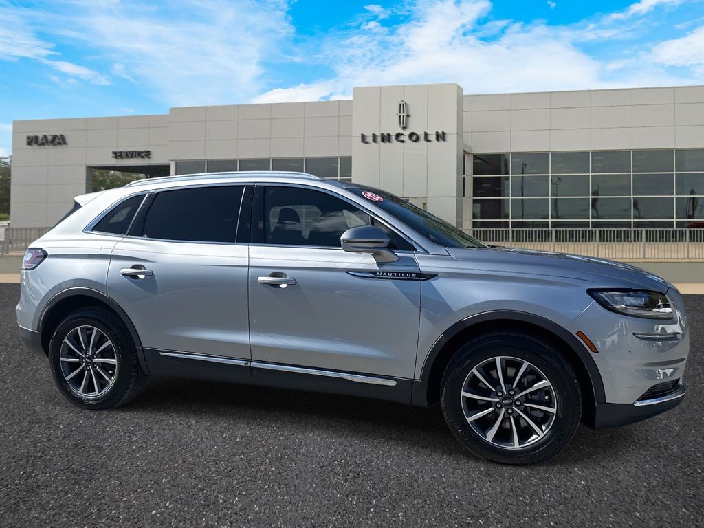 2022 Lincoln Nautilus SUV 