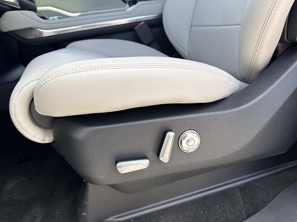 2026 Lincoln Navigator Reserve - Photo 22
