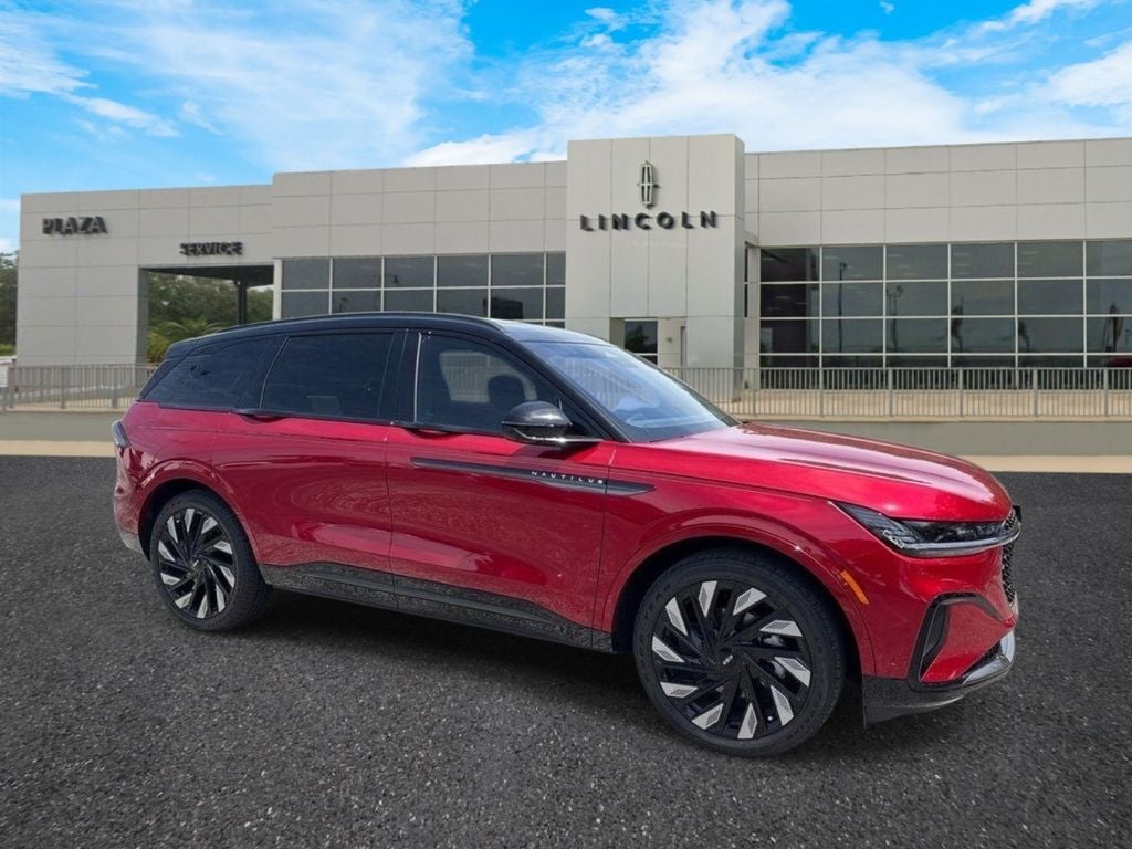 2024 Lincoln Nautilus Reserve AWD's photo