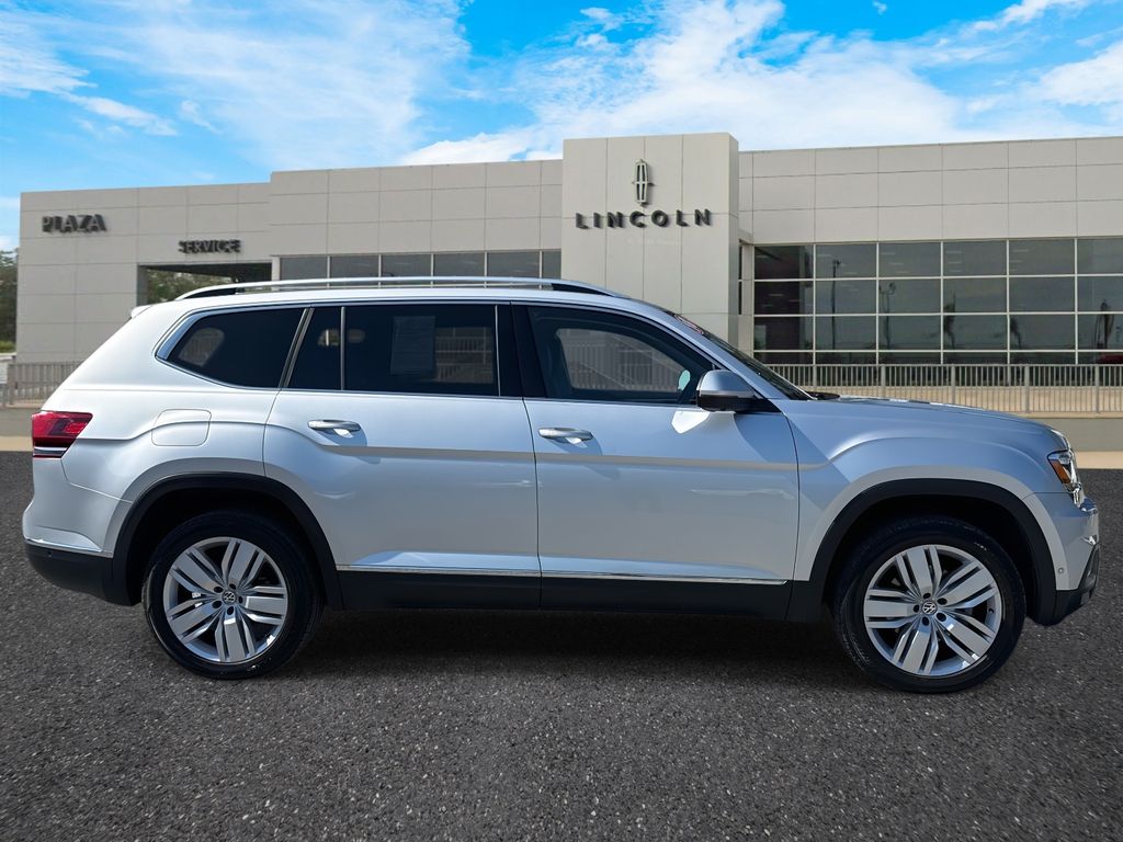2018 Volkswagen Atlas V6 SEL Premium photo 2
