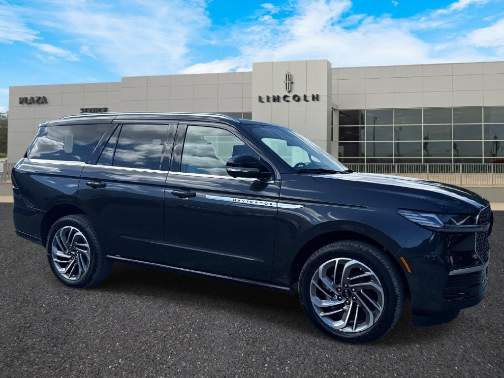 2027 Lincoln Navigator