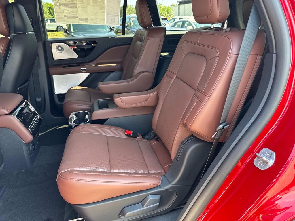 2025 Lincoln Aviator Reserve - Photo 14