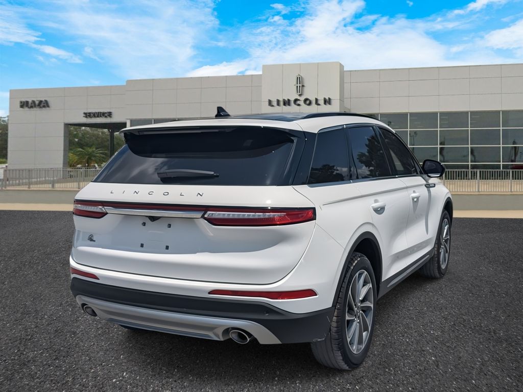 2025 Lincoln Corsair Premiere photo 4