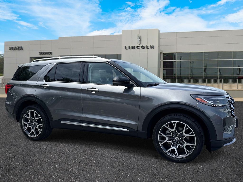 2025 Ford Explorer Platinum 4WD (PL535)'s photo