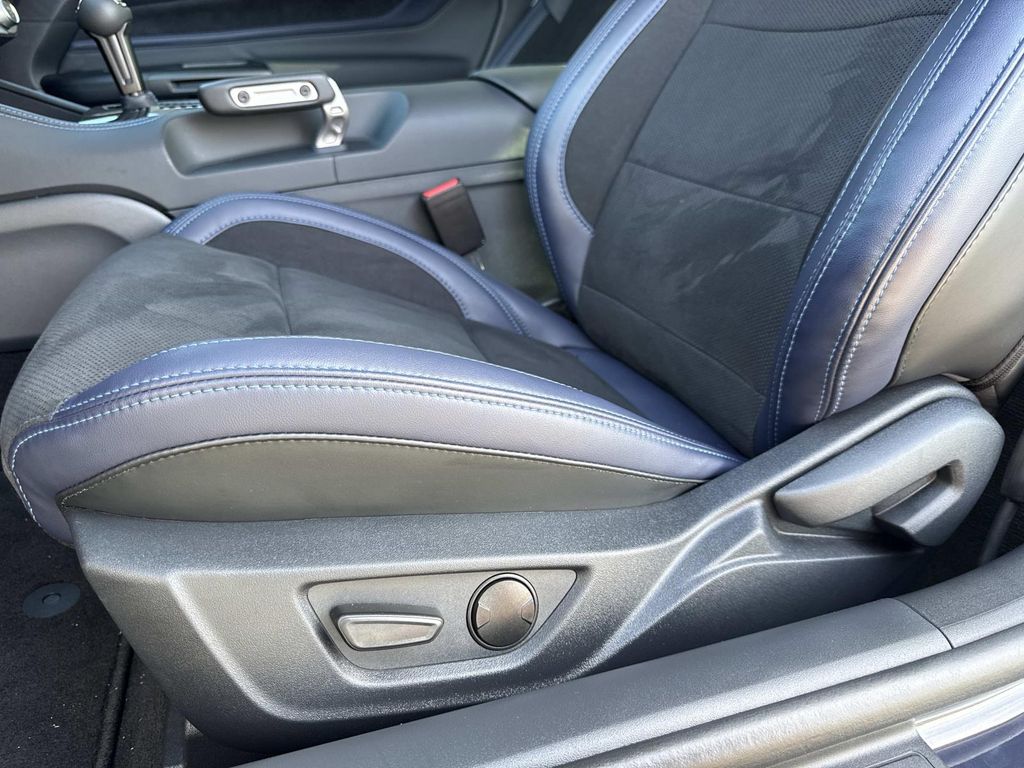 2025 Ford Mustang Dark Horse - Photo 14
