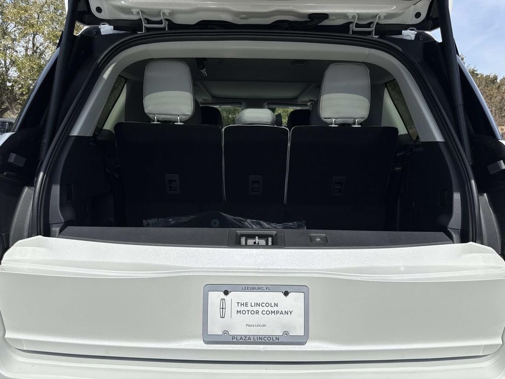 2026 Lincoln Navigator Reserve - Photo 11