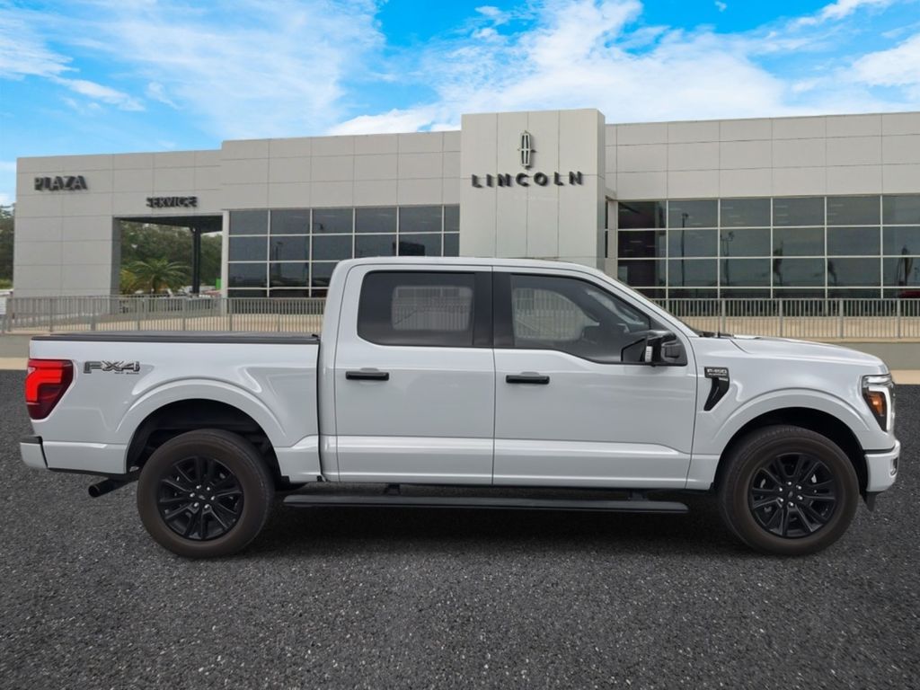 2024 Ford F-150 Platinum photo 2