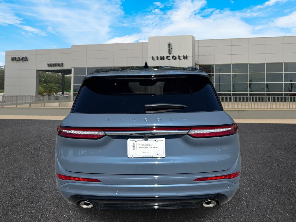 2025 Lincoln Corsair Grand Touring photo 4