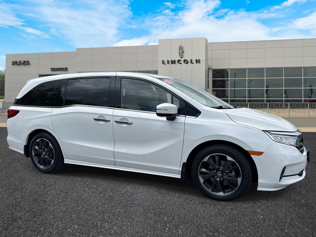2021 Honda Odyssey Elite's photo
