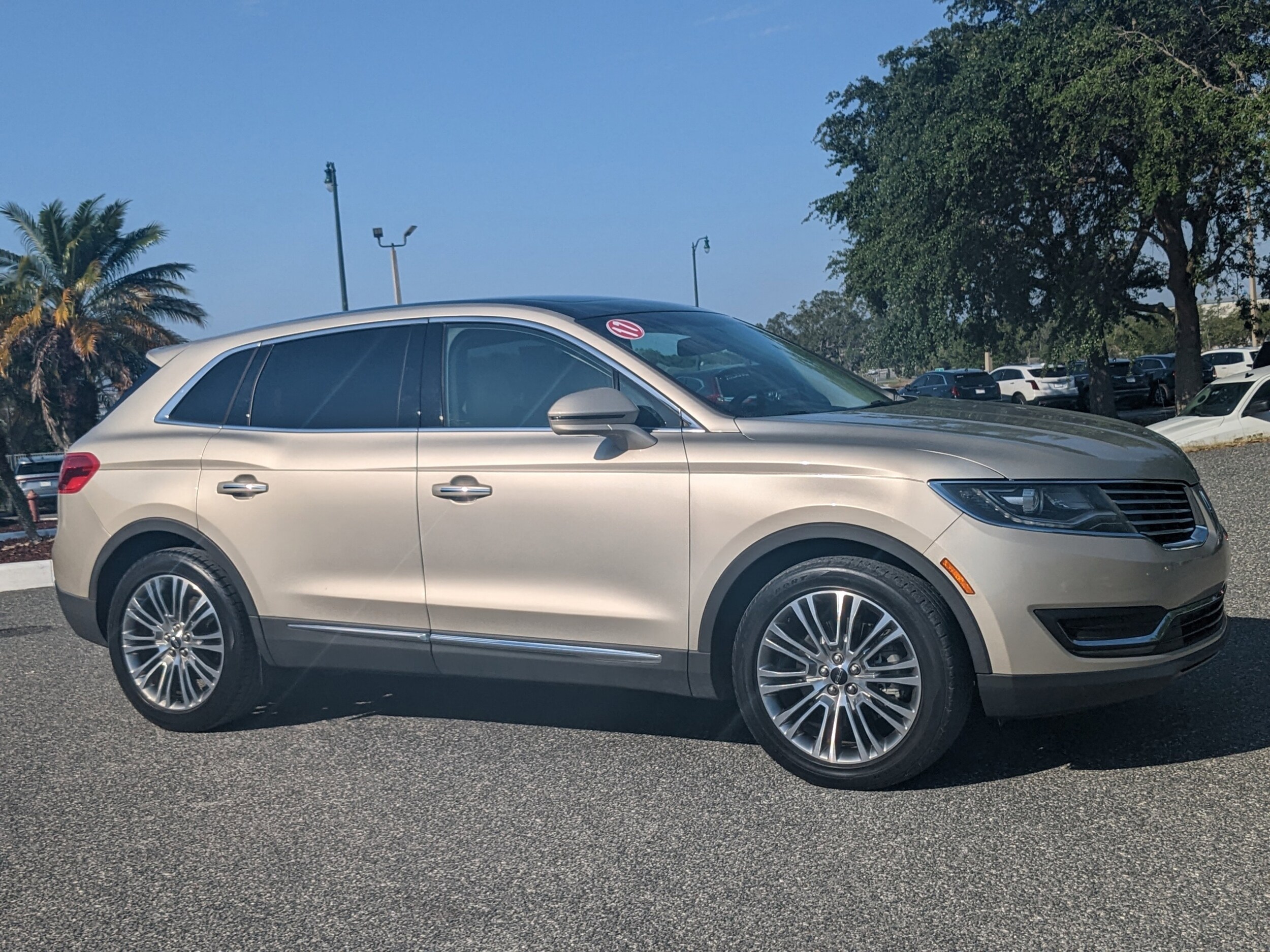 Used 2017 Lincoln MKX Reserve with VIN 2LMPJ6LR9HBL52237 for sale in Leesburg, FL