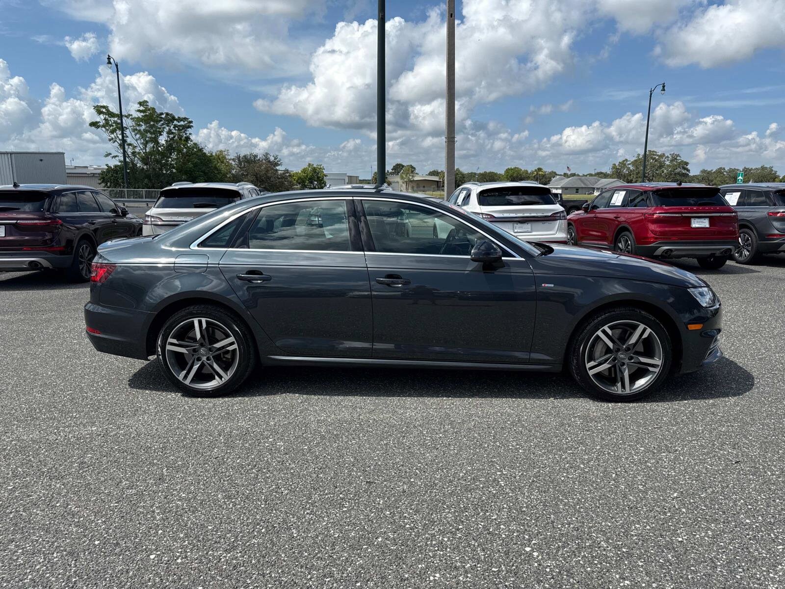 2018 Audi A4 Premium Plus photo 3
