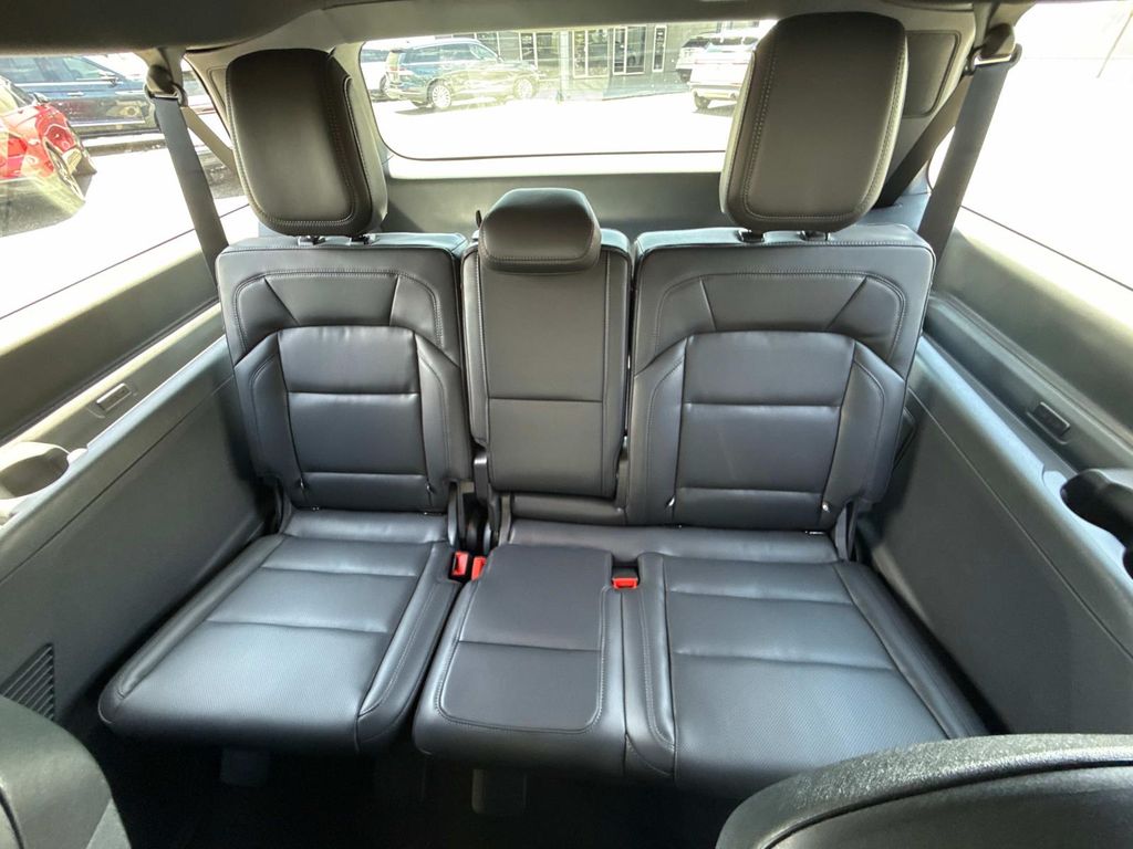 2025 Lincoln Navigator Reserve L - Photo 17