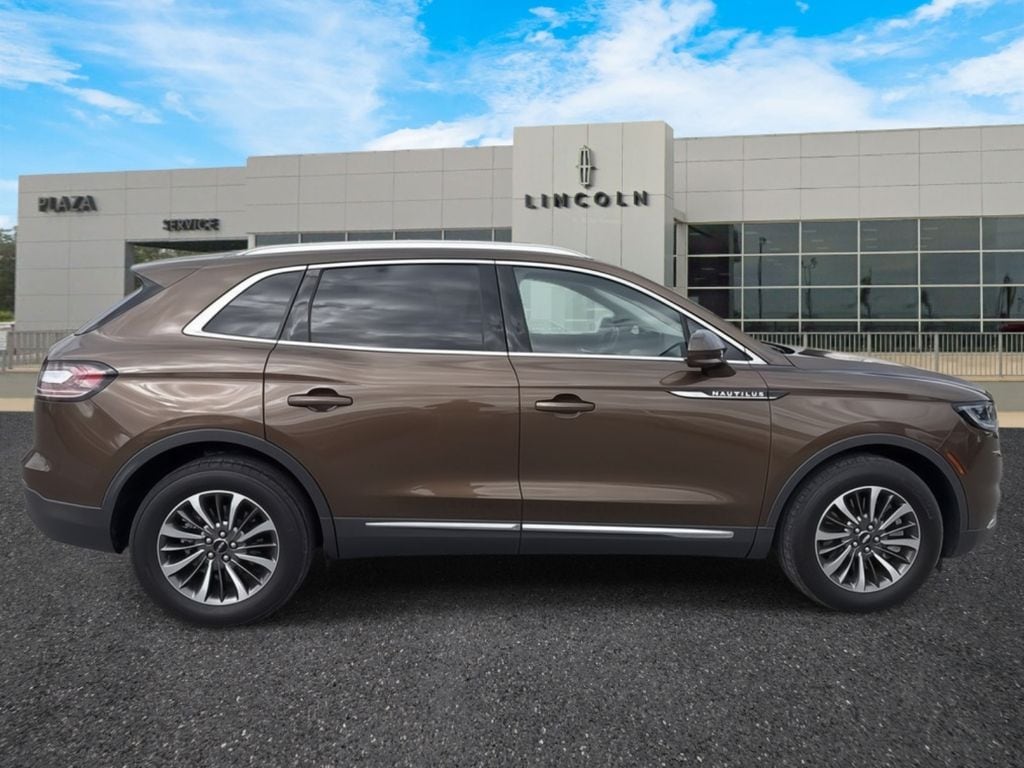 Used 2022 Lincoln Nautilus Standard SUV