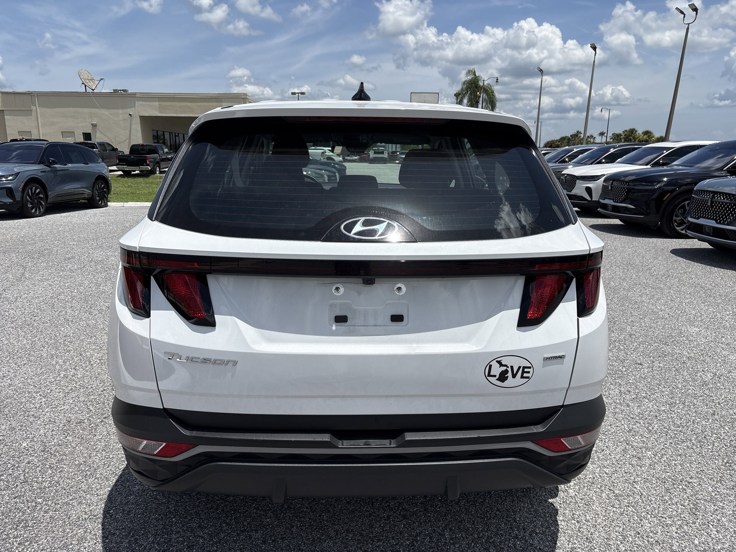 2023 Hyundai Tucson SE photo 4