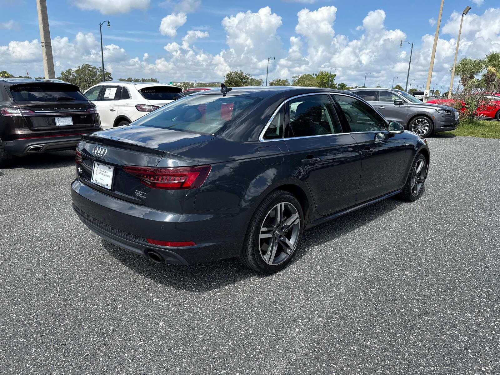 2018 Audi A4 Premium Plus photo 4