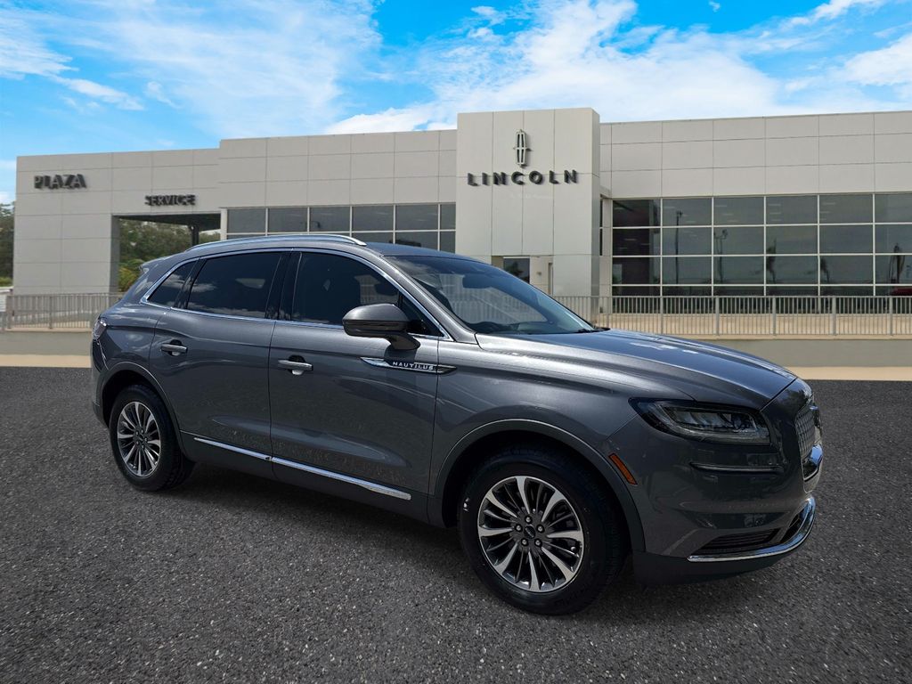 2022 Lincoln Nautilus FWD's photo