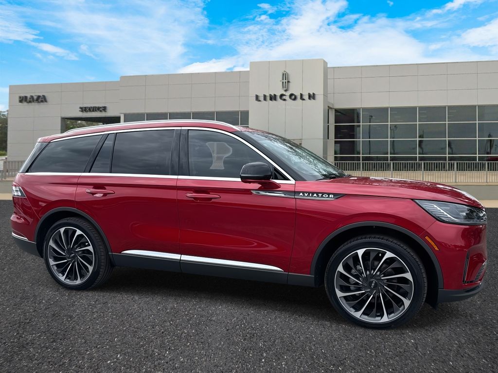 2025 Lincoln Aviator Reserve's photo