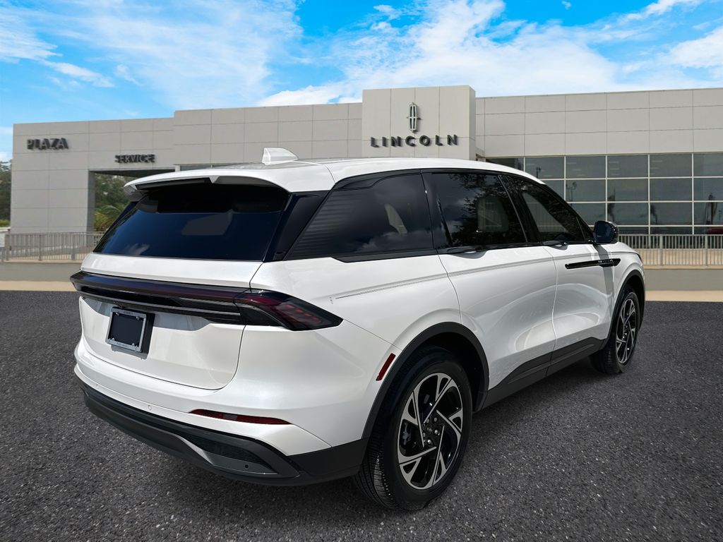 2025 Lincoln Nautilus Premiere photo 3