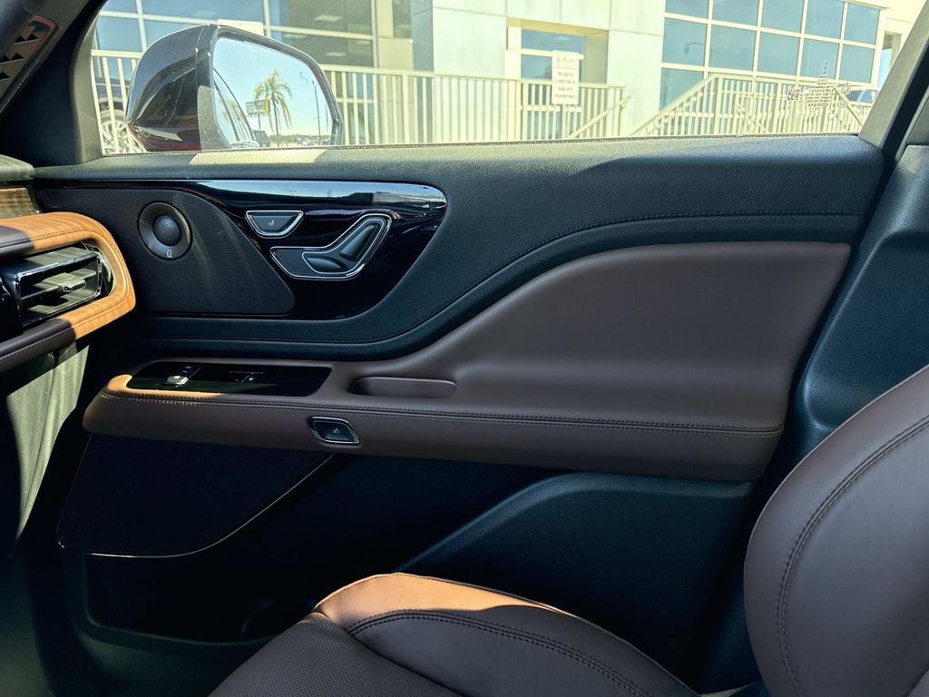 2026 Lincoln Aviator Reserve - Photo 23