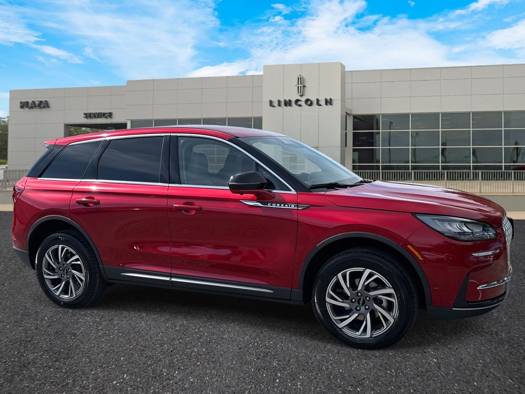 2025 Lincoln Corsair Premiere photo 2