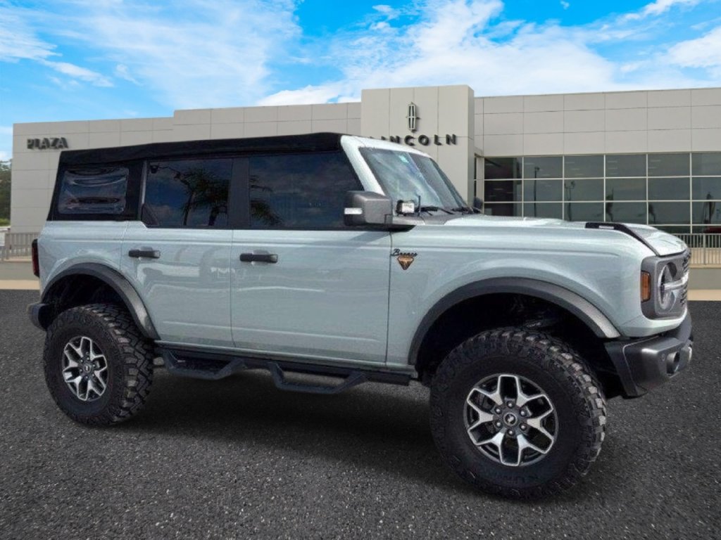 2022 Ford Bronco Badlands SUV