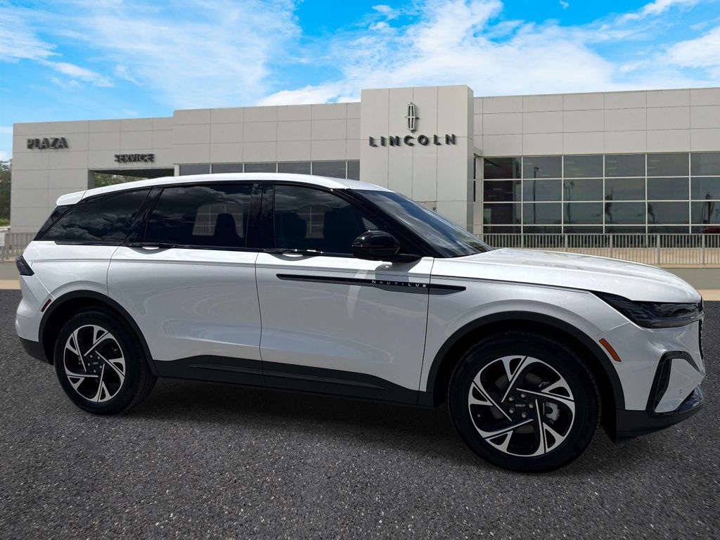 2026 Lincoln Nautilus SUV 