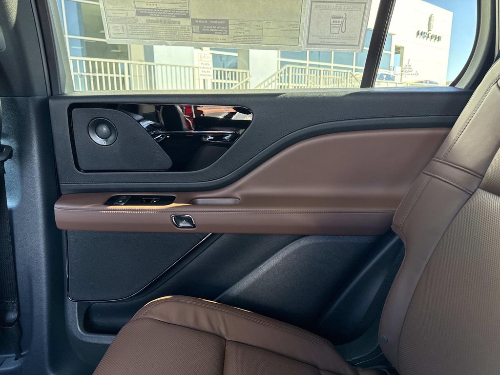 2026 Lincoln Aviator Reserve - Photo 15