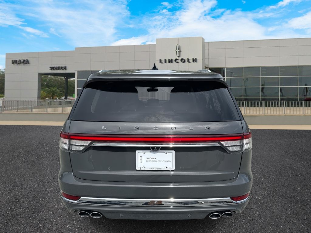 2022 Lincoln Aviator Black Label photo 3