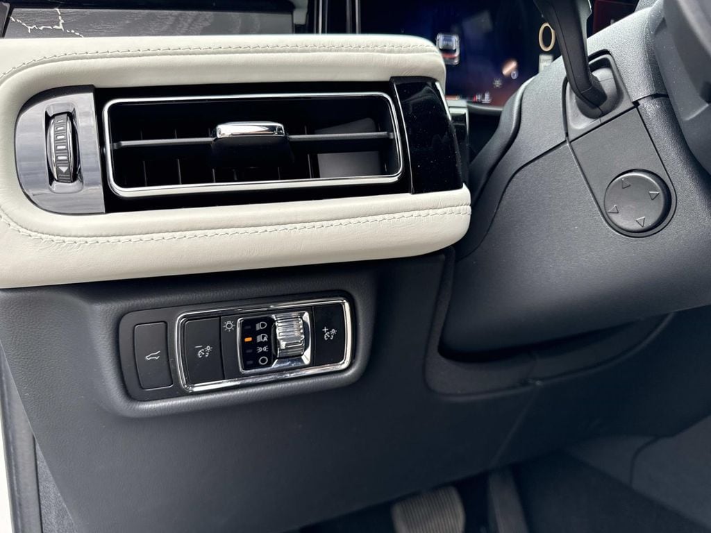 2025 Lincoln Aviator Black Label - Photo 32