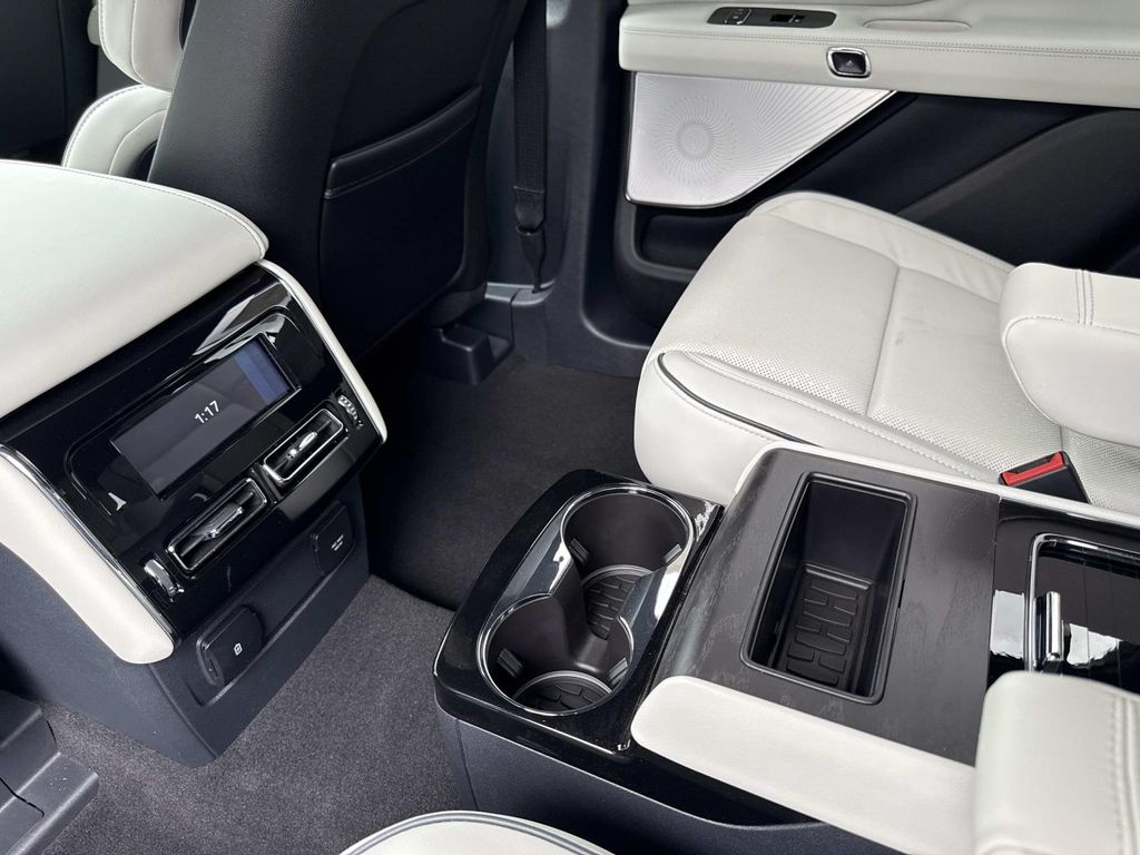 2025 Lincoln Aviator Black Label - Photo 16