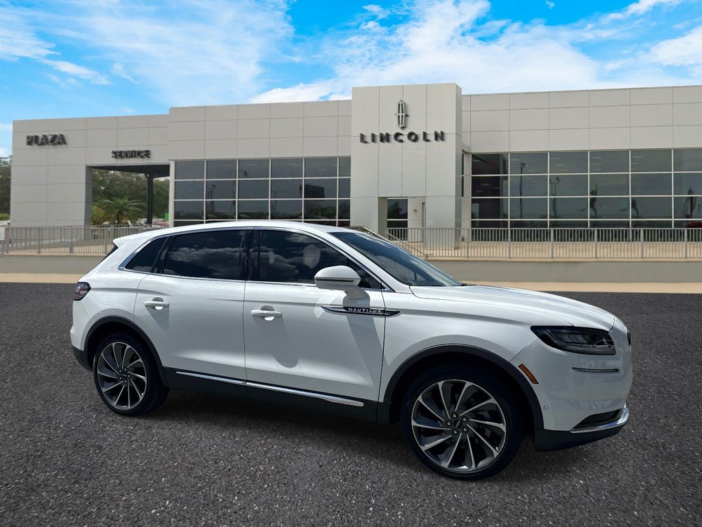 2023 Lincoln Nautilus Reserve AWD's photo