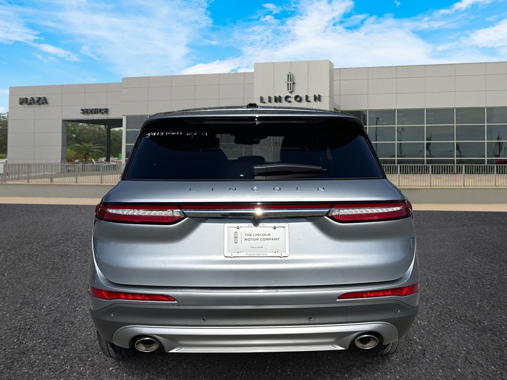 2023 Lincoln Corsair Standard photo 4