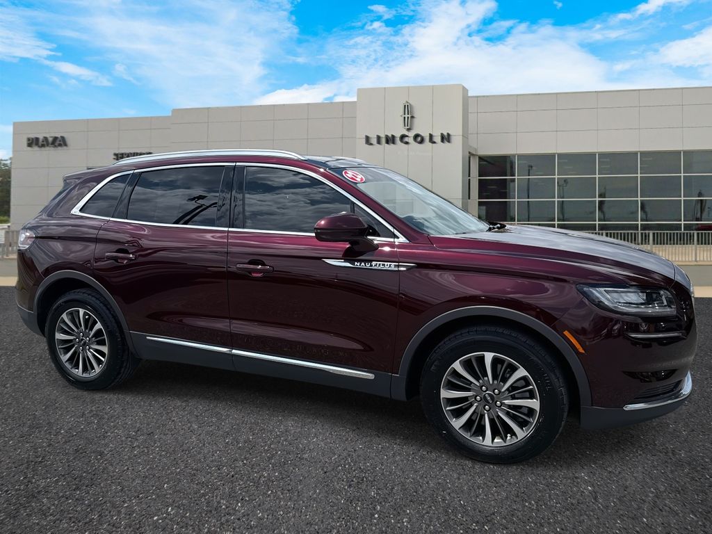 2022 Lincoln Nautilus Reserve