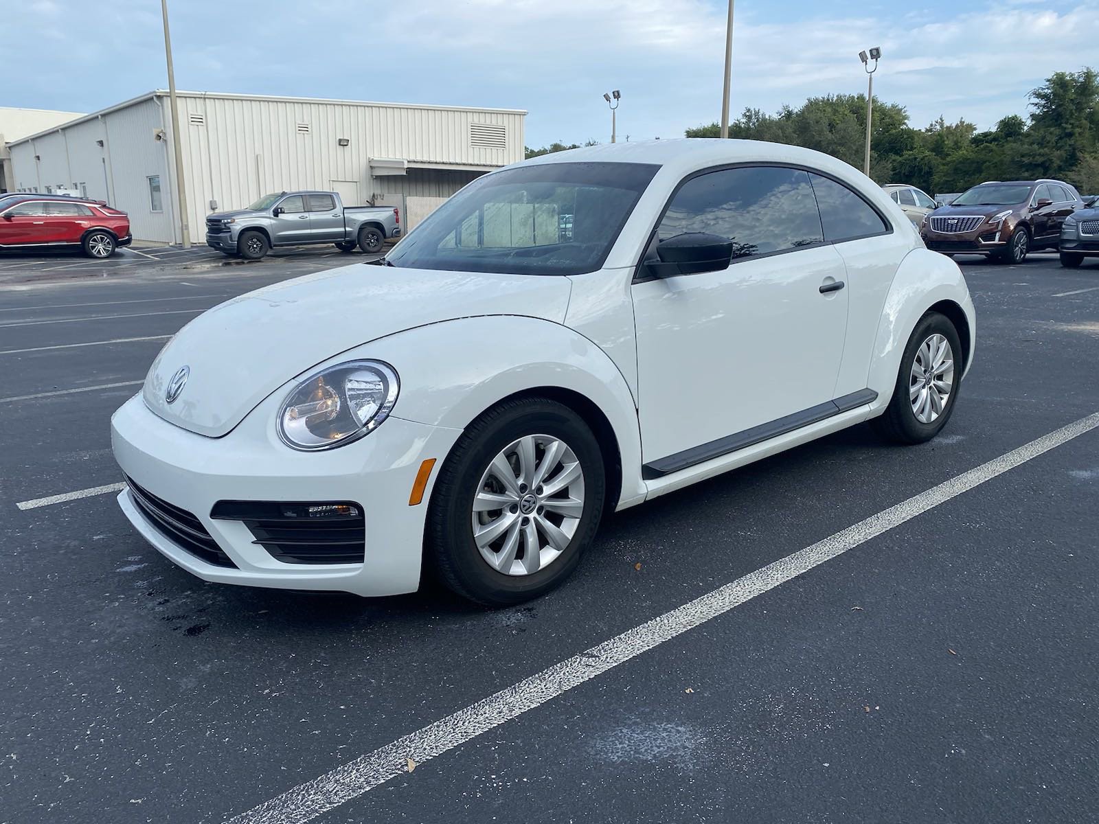 Used 2018 Volkswagen Beetle S with VIN 3VWFD7AT4JM714760 for sale in Leesburg, FL