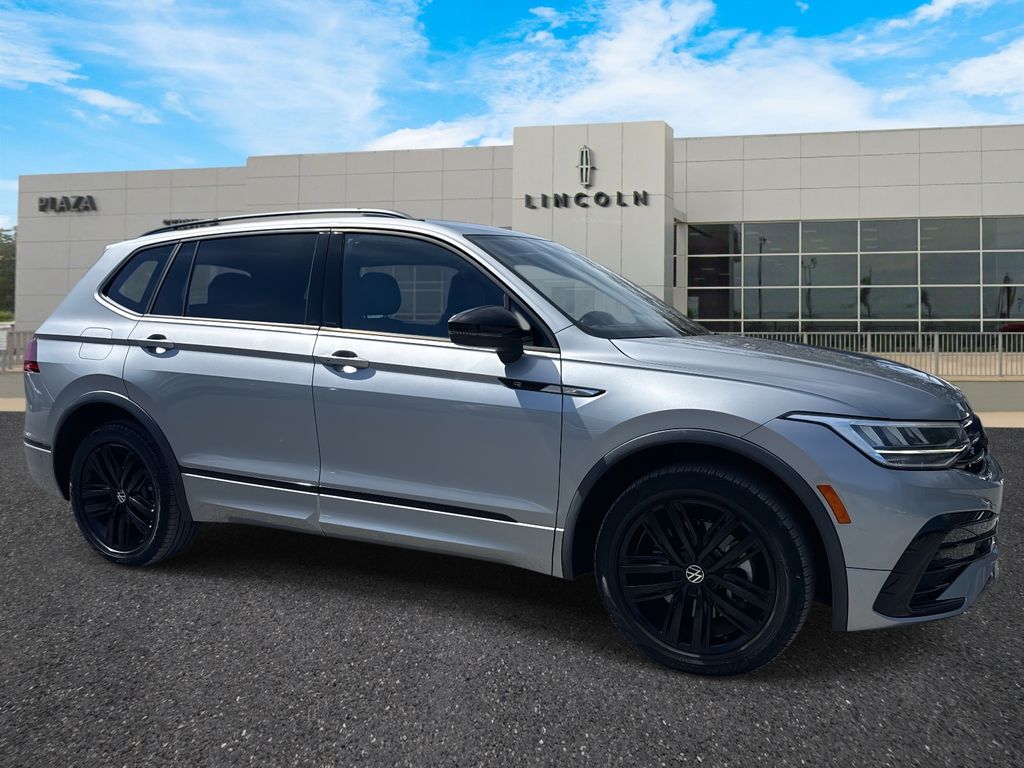 2022 Volkswagen Tiguan SE R-LINE BLACK