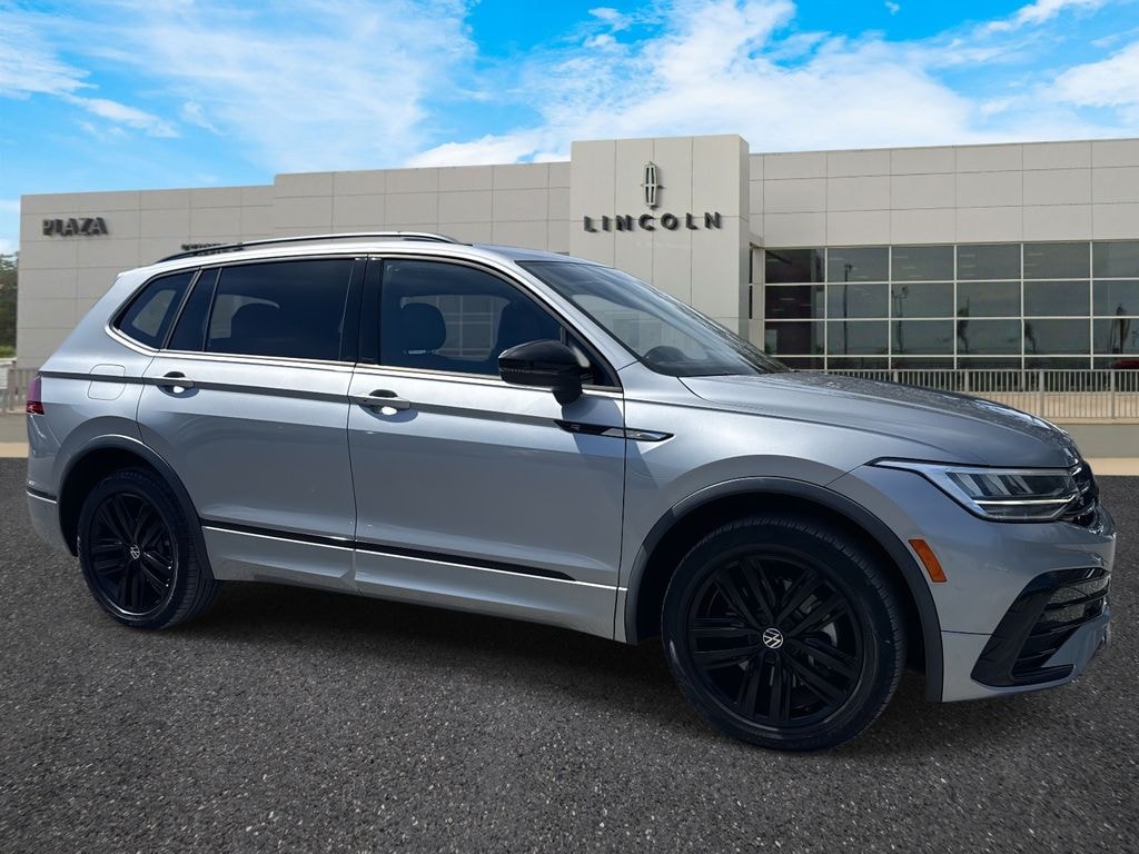 Used 2022 Volkswagen Tiguan 2.0T SE R-Line Black SUV