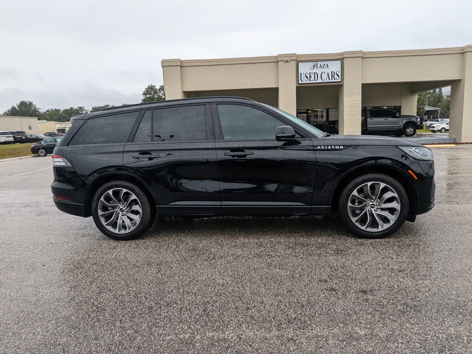 2025 Lincoln Aviator Premiere photo 3