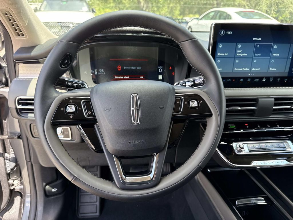 2026 Lincoln Corsair Premiere - Photo 26