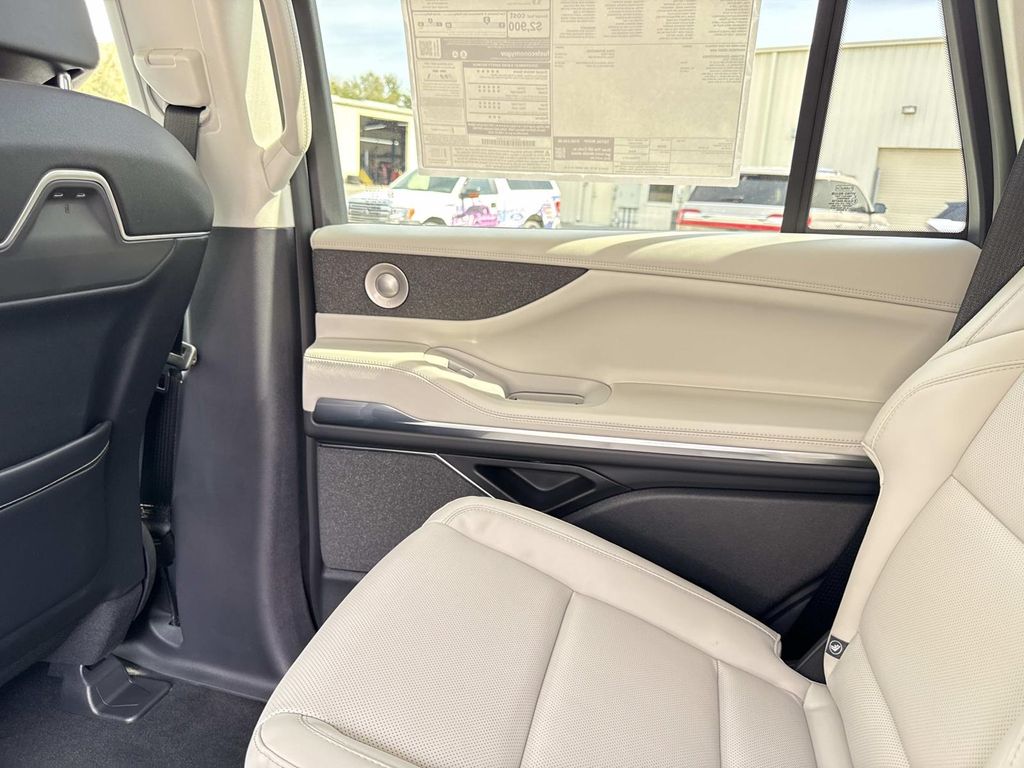 2026 Lincoln Navigator Reserve - Photo 16