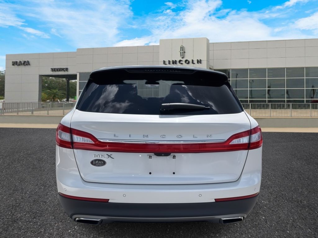 2016 Lincoln MKX Reserve photo 4